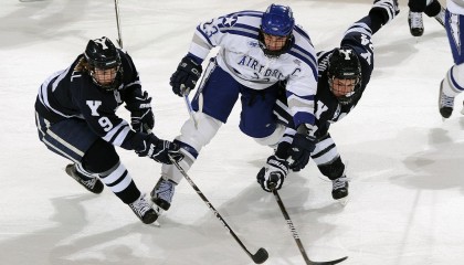 开云app-罗马尼亚队赛制解析：通过精细化战术突破对手防线，罗马尼亚联赛赛程