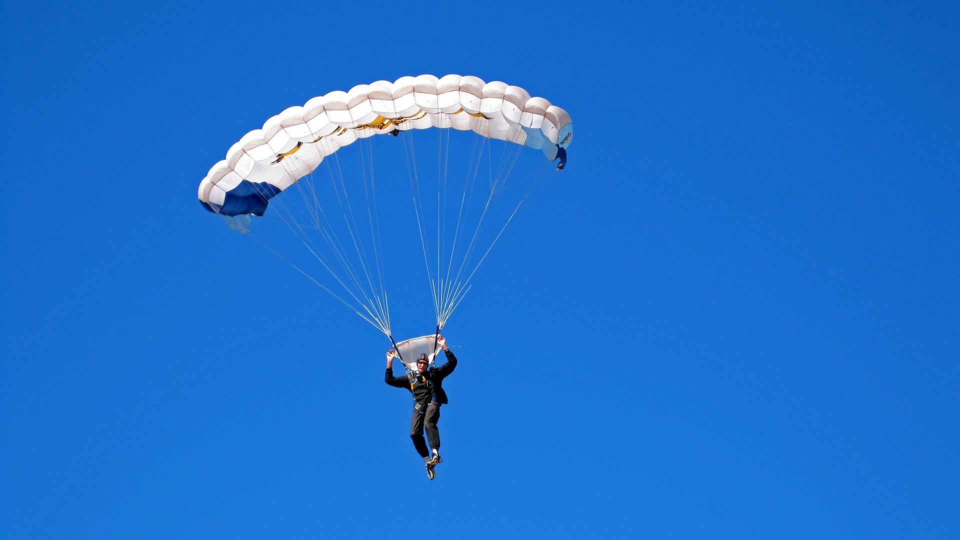 中国三人女篮不断调整战术 追求最佳效果，中国三人女篮水平